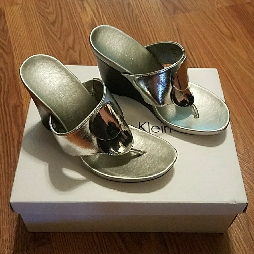 Calvin Klein Silver Heels SIZE 5.5